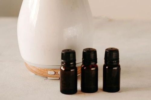 Tác dụng của tinh dầu trong điều trị cảm lạnh và cúm mùa đông