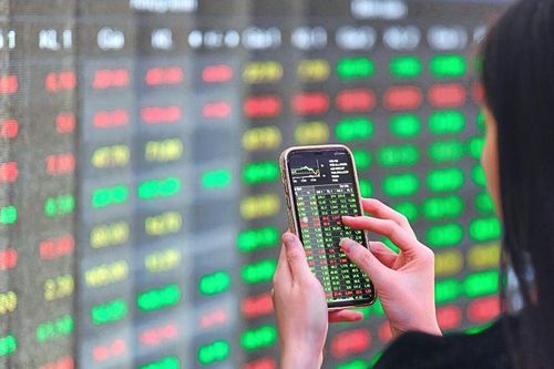 Công ty chứng khoán 'bứt tốc' trong cuộc đua tăng vốn điều lệ
