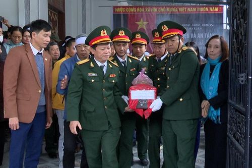 Thọ Xuân: Tổ chức lễ truy điệu và an táng hài cốt Liệt sĩ Lê Hải Lục