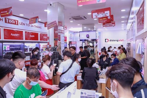 Sức mua yếu, các hãng bán lẻ điện thoại đua nhau giảm giá kích cầu