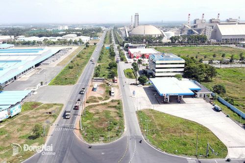 Nhiều dự án đường bộ bị 'tắc' vì 'vênh' các quy hoạch