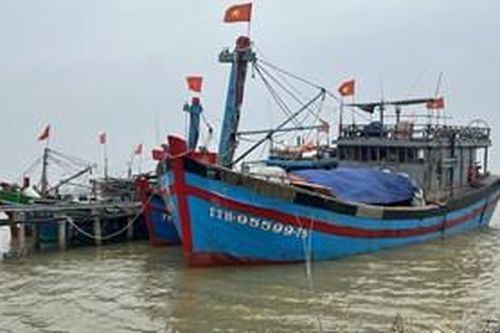Không khí lạnh tăng cường, hồ đập điều tiết nước