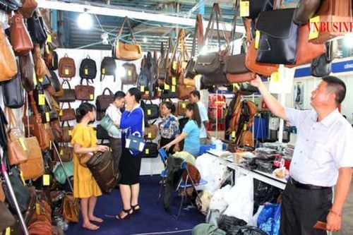 Doanh nghiệp Việt thay đổi cách bán hàng để vực dậy thị trường nội địa