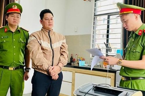 Bắt Chủ tịch HĐQT và Tổng giám đốc Công ty CP Tài chính Vietnam Capital