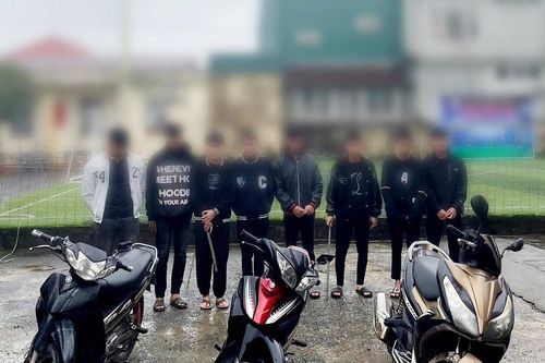 Khởi tố nhóm đối tượng mang hung khí từ Quảng Bình ra Hà Tĩnh chém người