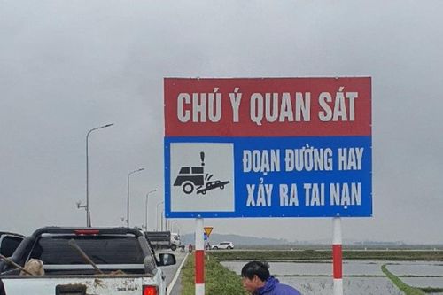 Vụ tai nạn nghiêm trọng tại đường ven biển Hà Tĩnh: Đã lắp biển cảnh báo giao thông