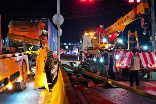 Tai nạn giao thông mới nhất 21/12/2023: Hai xe máy tông nhau, 2 người tử vong