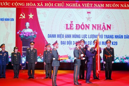 Xứng danh anh hùng