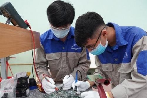 Sẵn sàng hành trang cho kỹ sư Việt Nam 'ra biển lớn'