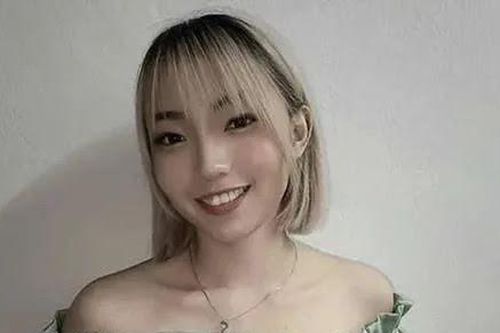 Nữ ca sĩ 26 tuổi bị người hâm mộ sát hại