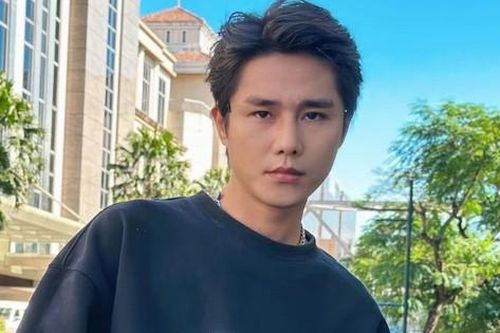 Thêm một nam ca sĩ Việt rút khỏi đêm nhạc có giá 15 triệu đồng ở Mỹ Đình