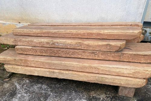 Hai đối tượng vận chuyển gỗ không có giấy tờ nguồn gốc