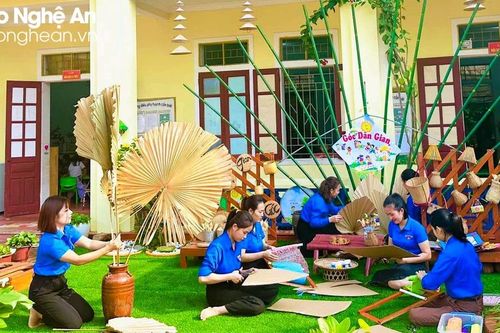 Những tấm gương thanh, thiếu niên 'sống tốt đời, đẹp đạo'