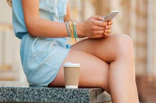 Tư thế ngồi được nhiều chị em ưa chuộng vì cho rằng quý phái nhưng thực tế nó lại mang lại nhiều tác hại đến không ngờ