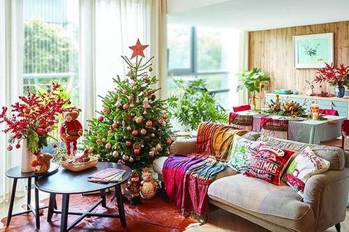 Tiết kiệm chi phí với 'bản sao' của cây thông Noel
