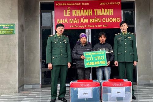 Trao tặng 'Mái ấm Biên cương' cho gia đình hộ nghèo ở biên giới Lào Cai