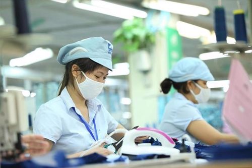 Lương tối thiểu tăng thêm 6% có đáp ứng nhu cầu sống tối thiểu?