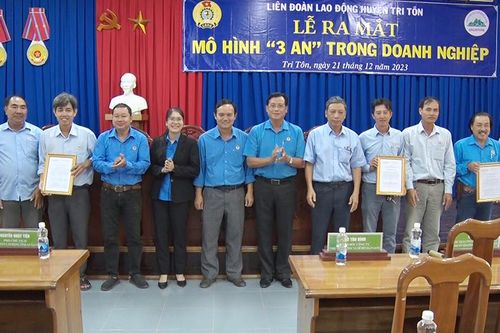 Ra mắt mô hình '3 An' tại Công ty TNHH MTV Khai thác và Chế biến đá An Giang