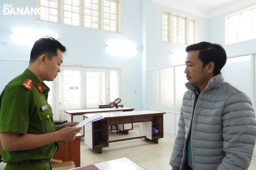 Bắt tạm giam đối tượng lừa bán đất để chiếm đoạt tài sản