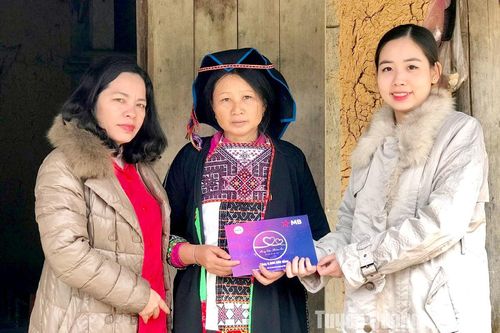 Trên 37,5 triệu đồng ủng hộ gia đình có hoàn cảnh khó khăn, trẻ mồ côi huyện Yên Sơn