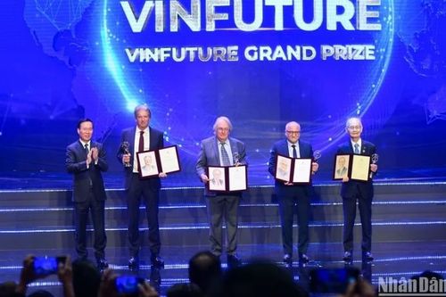 Lễ trọng thể trao giải thưởng khoa học, công nghệ thường niên toàn cầu Vin Future lần thứ 3