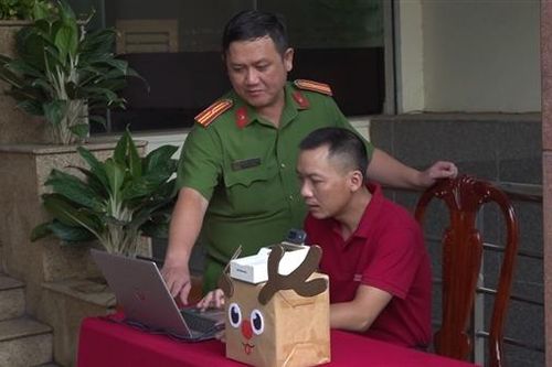Thí điểm phần mềm ứng dụng 'mắt thần' ngăn chặn cướp ngân hàng