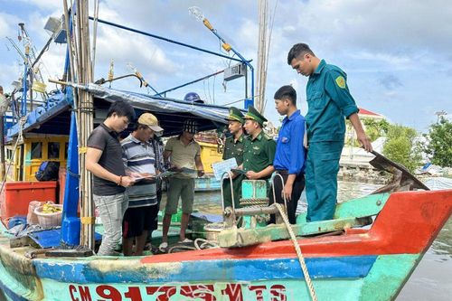 Tập trung tuyên truyền chống khai thác IUU