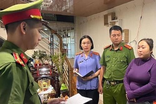 Hai phụ nữ lập 50 công ty 'ma', bán hóa đơn khống hơn 2.000 tỷ đồng