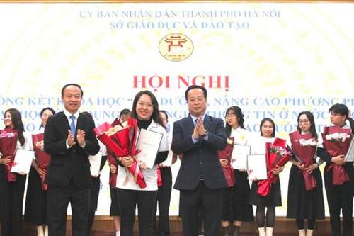 56 giáo viên Hà Nội hoàn thành khóa bồi dưỡng phương pháp giảng dạy tại Australia