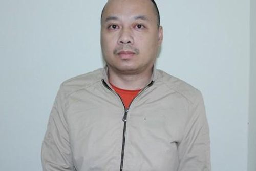 'Nổ' cán bộ nhà nước để lừa đảo, chiếm đoạt tài sản