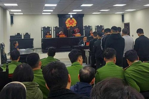 Mắc vòng lao lý vì 'bạn gái' bị người yêu cũ trêu chọc