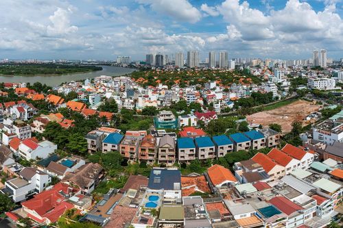 Nhà đất hạ giá có giao dịch trở lại