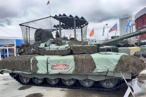 Ông Shoigu tiết lộ về hơn 1.500 xe tăng mới và hiện đại hóa