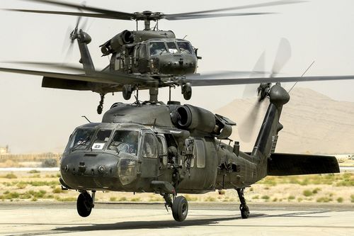 Mỹ muốn xóa sổ hơn trăm chiếc trực thăng Black Hawk