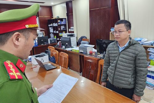 Khởi tố 2 người 'rút ruột' dự án nạo vét mương cống thoát nước ở Đà Nẵng