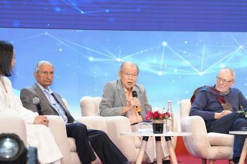 Nhà khoa học mang khát vọng giúp nông dân bớt khổ