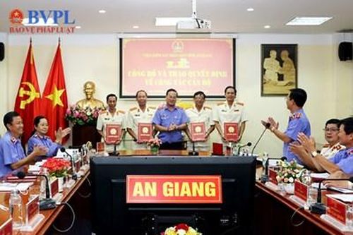 VKSND tỉnh An Giang trao Quyết định điều động và giao phụ trách chức vụ