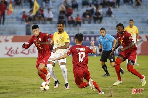 Phép màu nào trên sân Hàng Đẫy?