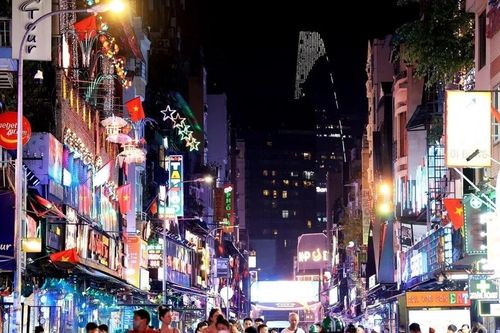 Thành phố Hồ Chí Minh: Du khách trải nghiệm City Tour 'Không ngủ ở Sài Gòn'