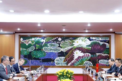 Pháp hỗ trợ Việt Nam nâng cao xây dựng chính sách Tài chính Xanh