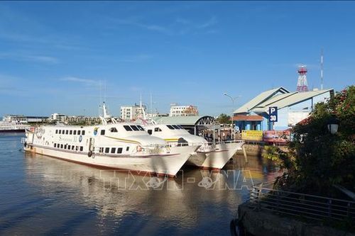 Kiên Giang: Tạm ngừng hoạt động một số tuyến đường biển do thời tiết xấu