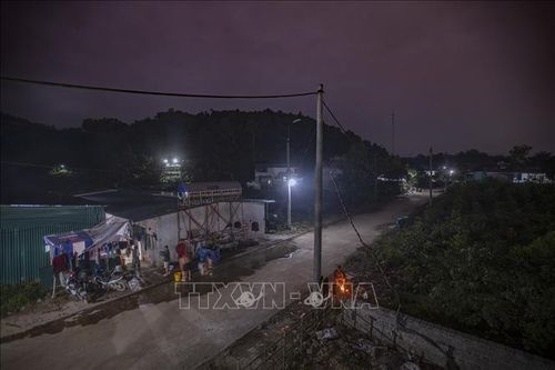 Khu tái định cư 10 năm không điện, nước