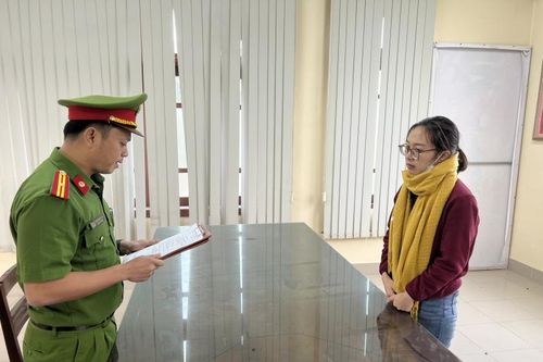 Bắt đối tượng 'môi giới' mang thai hộ rồi chiếm đoạt hơn 1 tỷ đồng