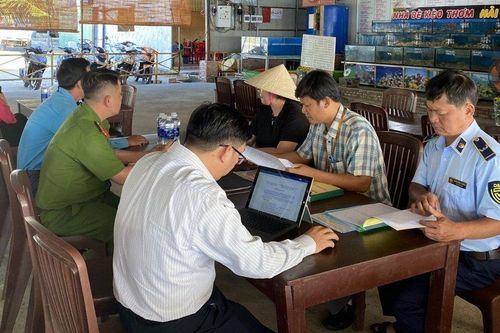 Phú Quốc ra quân kiểm tra, chấn chỉnh nạn 'chặt chém' du khách