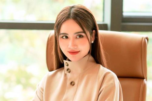Huyền Lizzie bất ngờ chê 'khéo' một mỹ nam màn ảnh dù từng mong muốn kết đôi với đàn anh