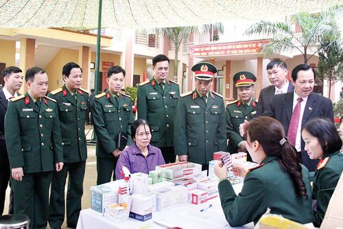 Tỏa sáng hình ảnh 'Bộ đội Cụ Hồ'