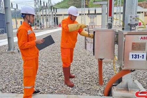 Đóng điện Dự án đường dây và trạm biến áp 110 kV Yên Châu