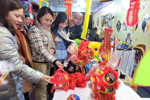 Khai mạc không gian sáng tạo và trải nghiệm sản phẩm thủ công mỹ nghệ Huế