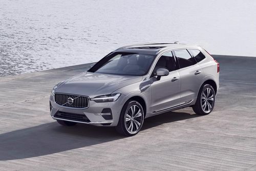 Volvo XC60 đứng đầu bài kiểm tra khả năng bảo vệ hàng ghế sau của IIHS