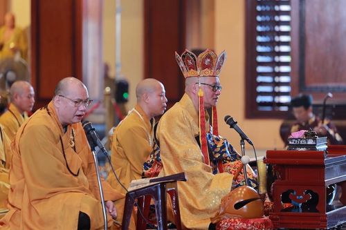 Khóa lễ miền Bắc trong Lễ tưởng niệm chư vị Pháp chủ và Thành viên Hội đồng Chứng minh đã viên tịch